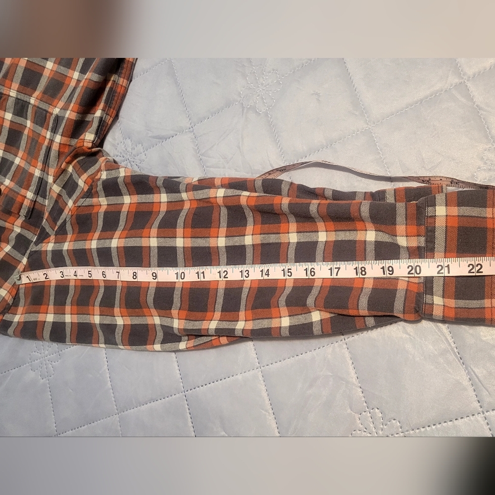 Duluth Trading Co Mens Gray and Orange Plaid/flannel Button Up Shirt. Size MED - Picture 7 of 8